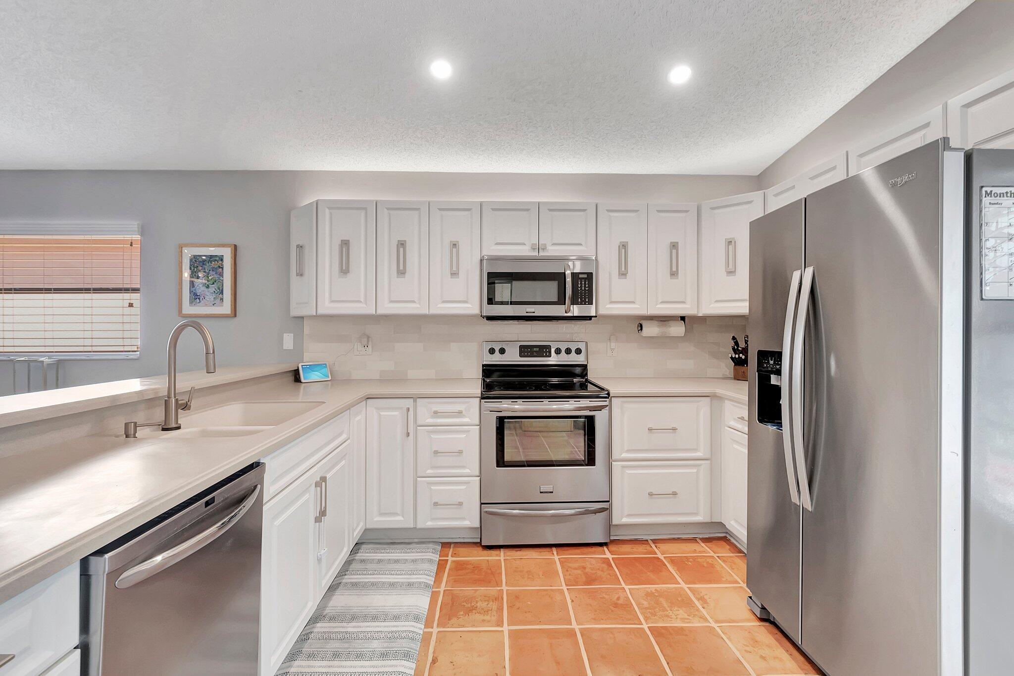 10332 Islander Drive Boca Raton, FL 33498 - Photo 12 of 35 14-web-or-mls-DSC_7146