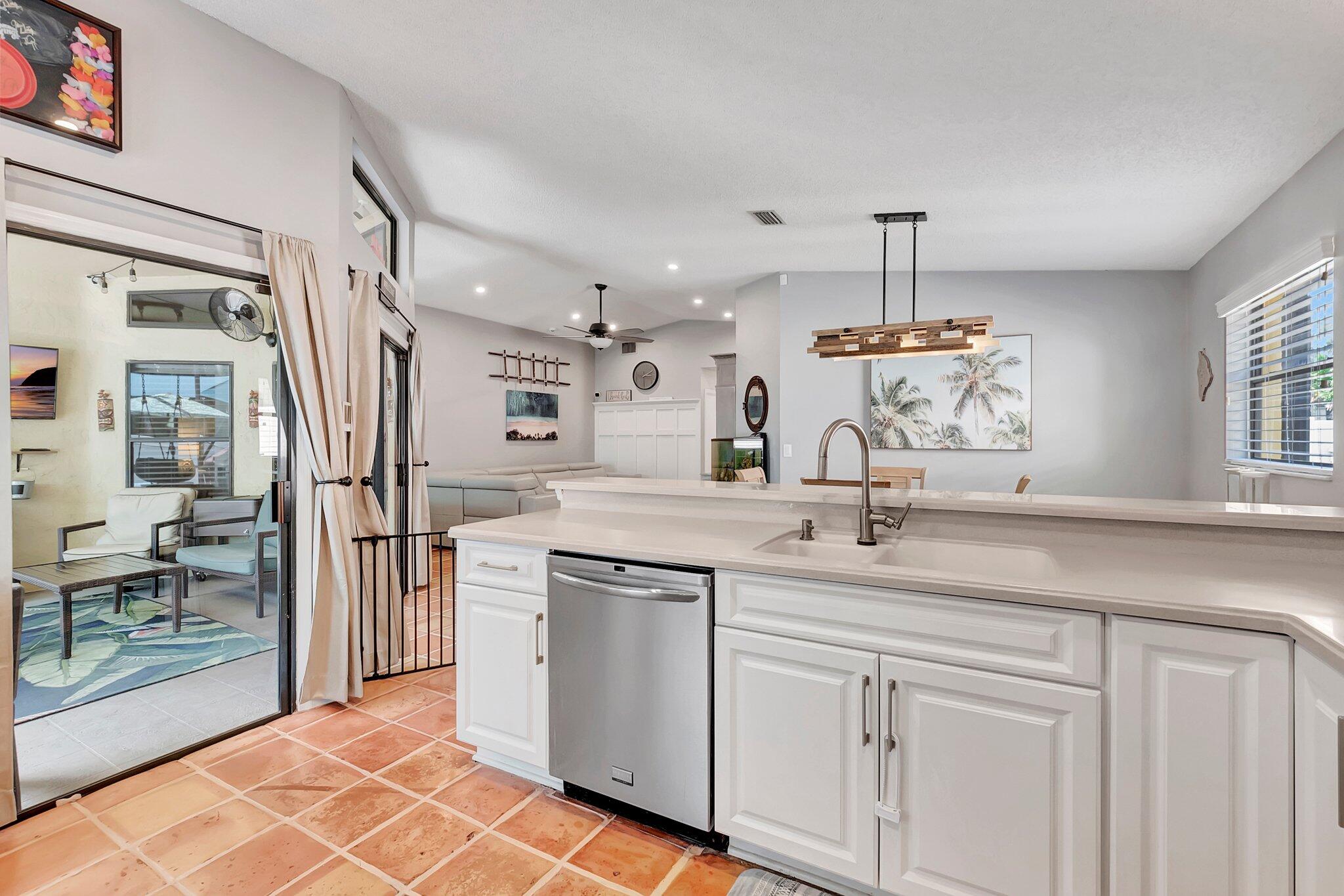 10332 Islander Drive Boca Raton, FL 33498 - Photo 14 of 35 16-web-or-mls-DSC_7156