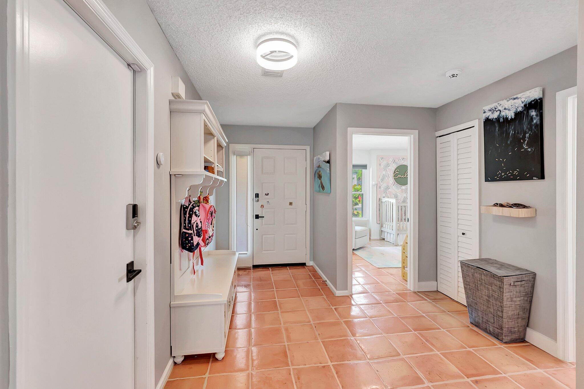 10332 Islander Drive Boca Raton, FL 33498 - Photo 3 of 35 5-web-or-mls-DSC_7101