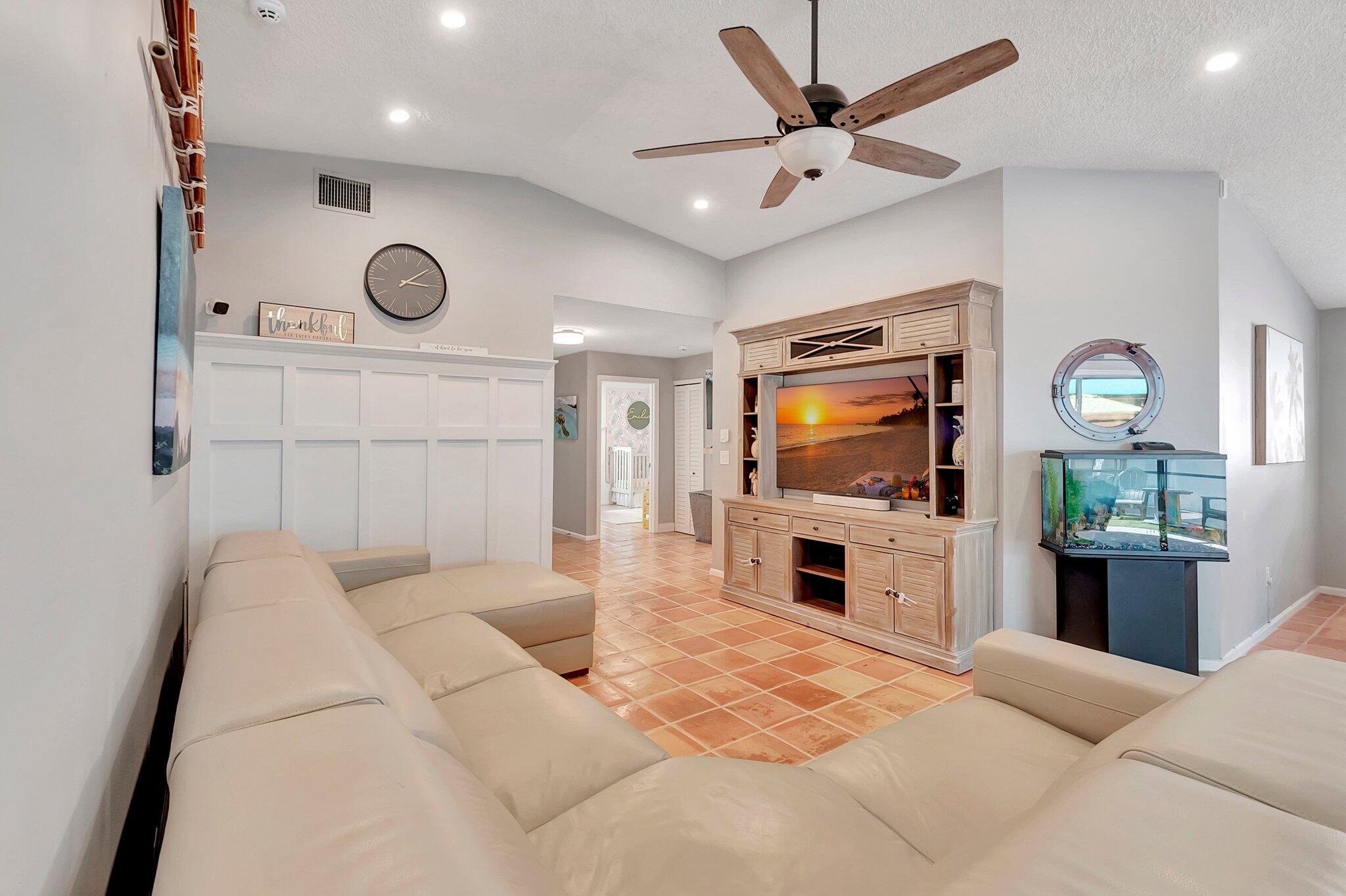 10332 Islander Drive Boca Raton, FL 33498 - Photo 7 of 35 9-web-or-mls-DSC_7121
