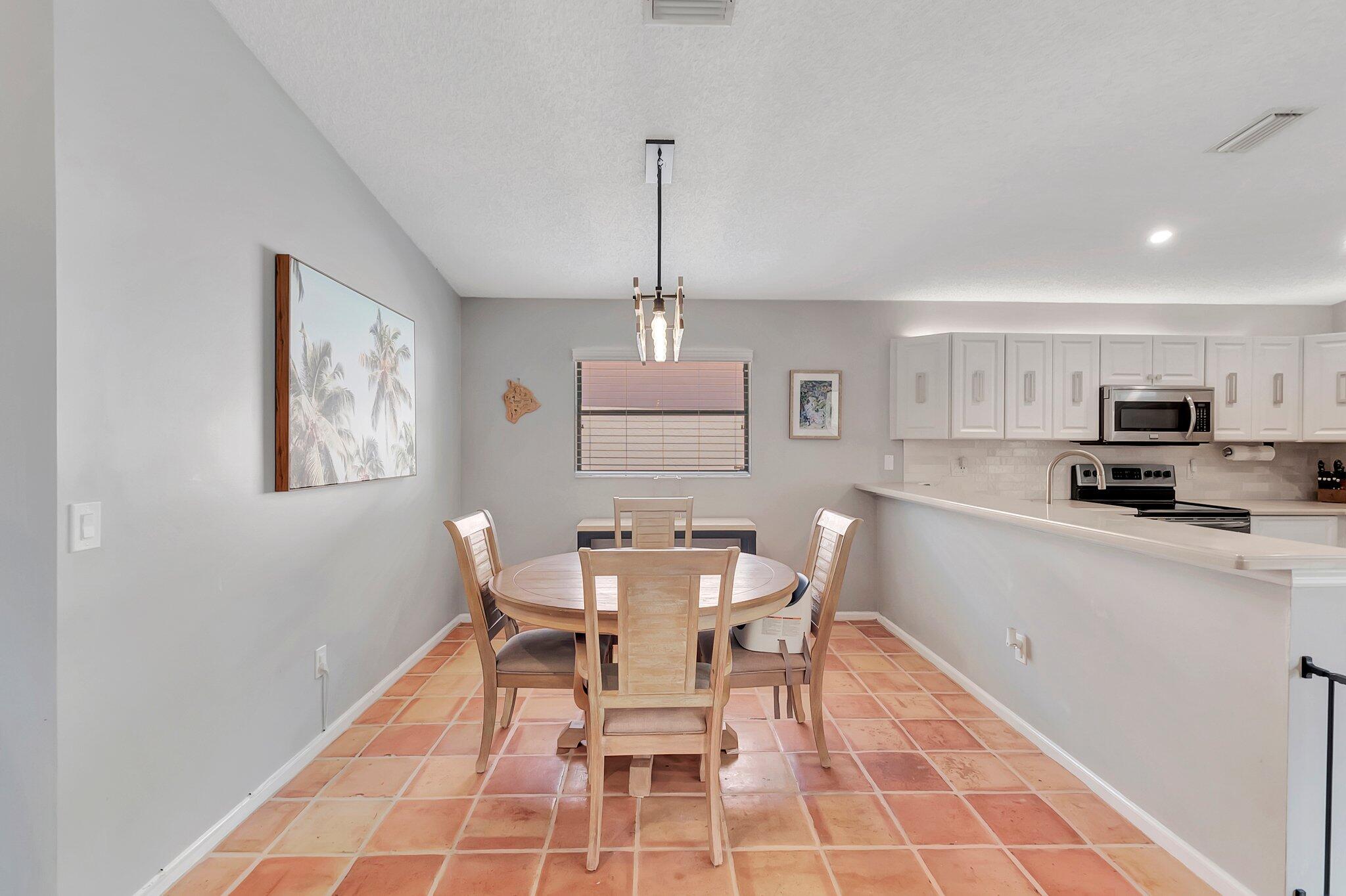 10332 Islander Drive Boca Raton, FL 33498 - Photo 8 of 35 10-web-or-mls-DSC_7126