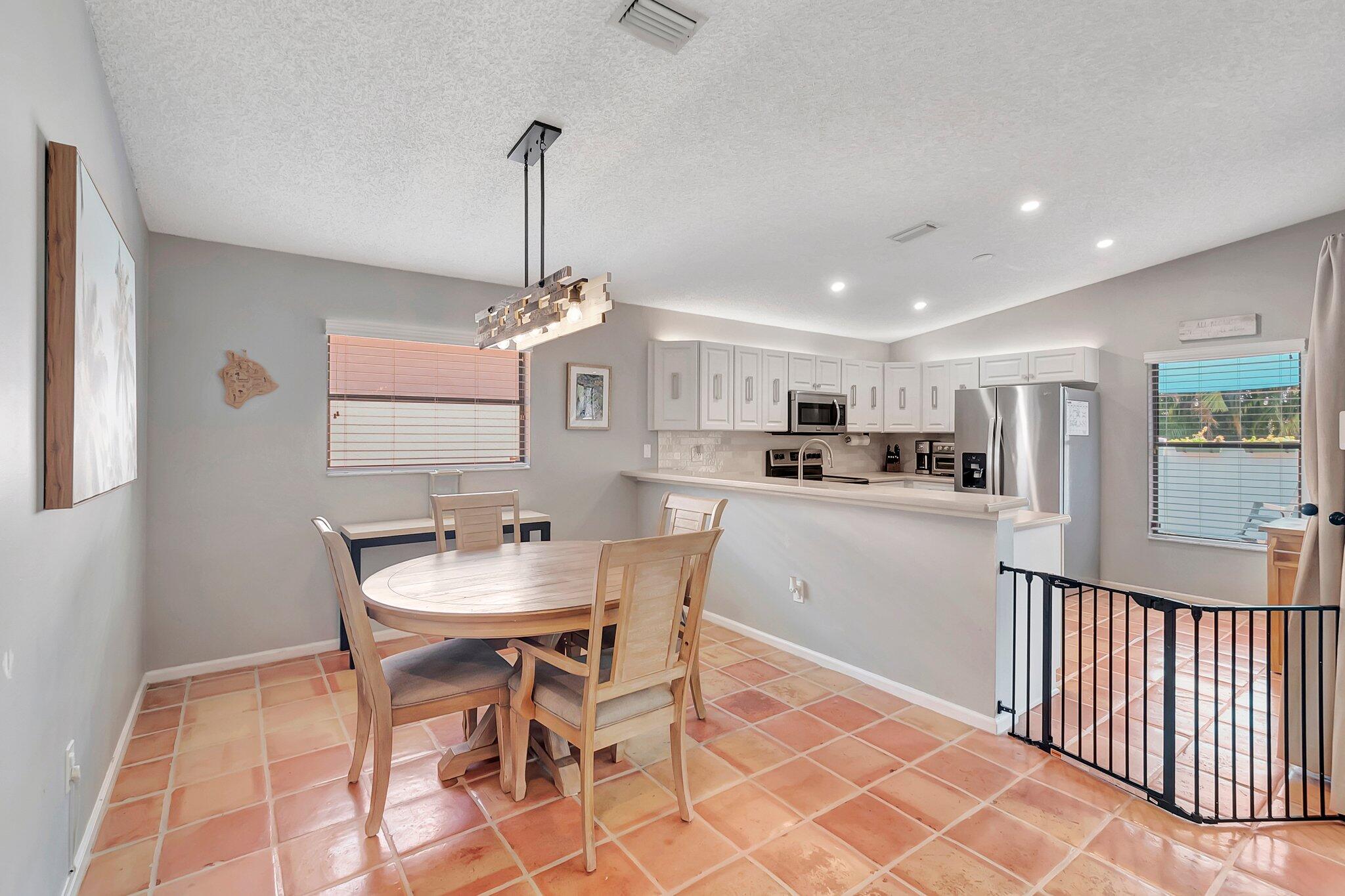 10332 Islander Drive Boca Raton, FL 33498 - Photo 9 of 35 11-web-or-mls-DSC_7131