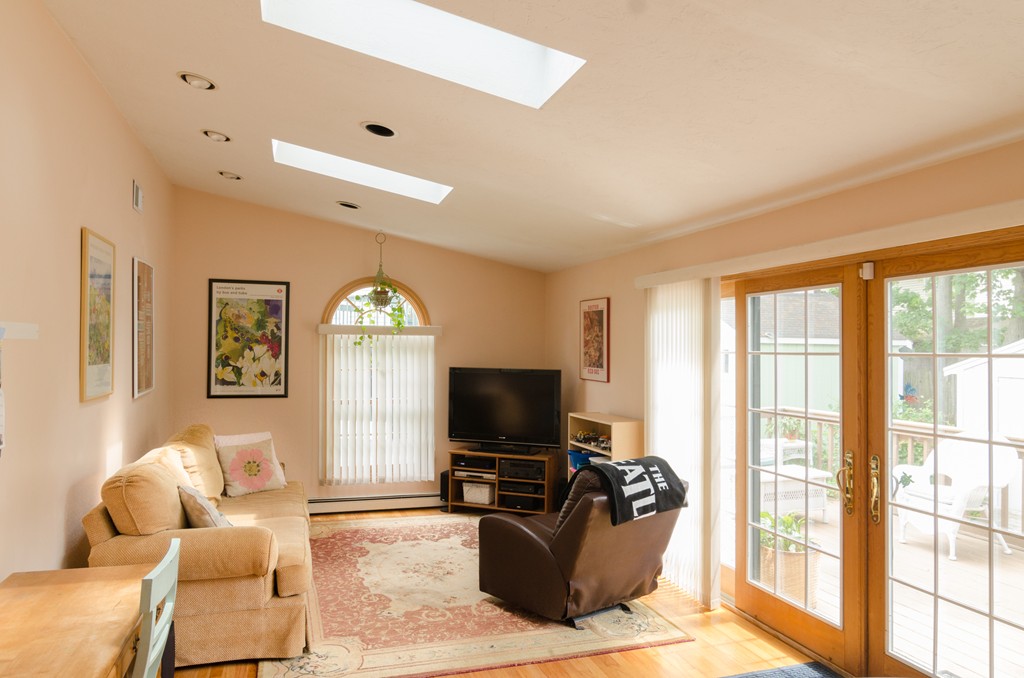 15 Edgemere Road Quincy, MA 02169 - Photo 9 of 21 Gallery Image 9