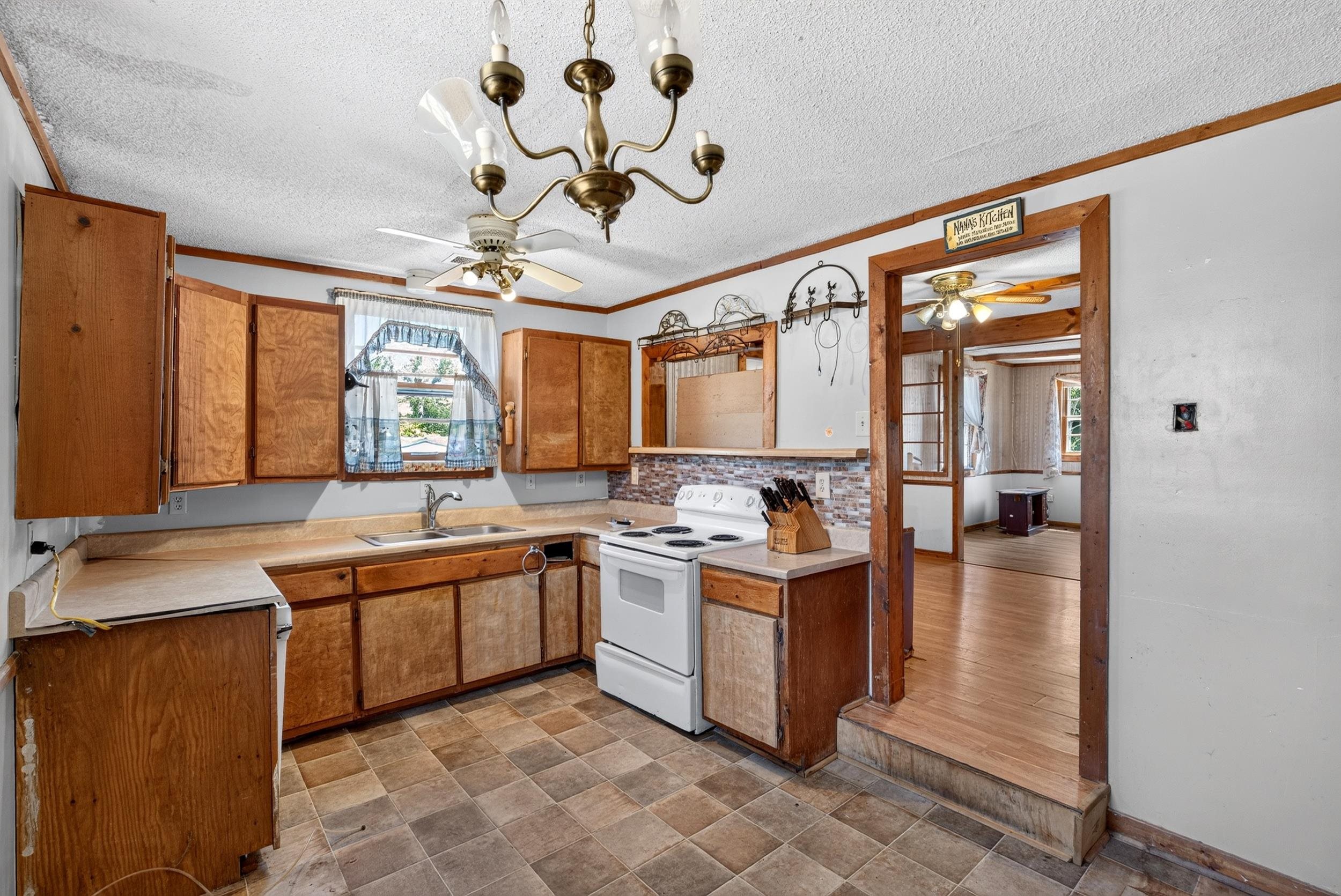 121 Hadden Heights Road Spartanburg, SC 29301 - Photo 11 of 37 Gallery Image 11