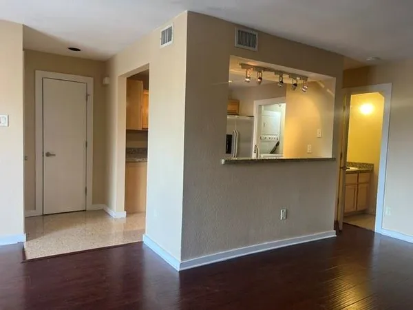 $1,500 | 4777 Cedar Springs Road, Unit 7N, Dallas, TX 75219