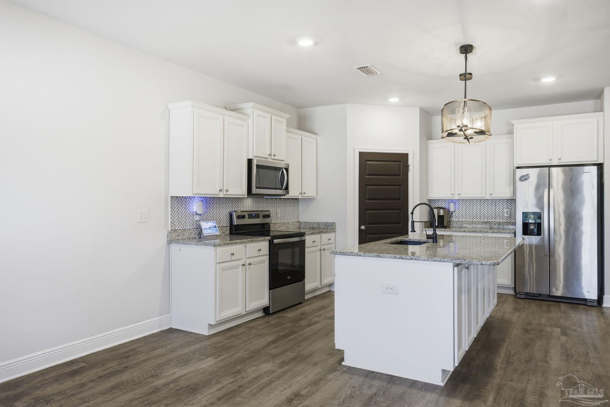 8038 Burnside Loop Pensacola, FL 32526 - Photo 11 of 48