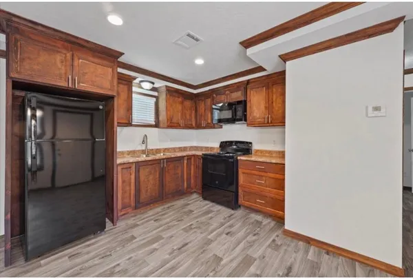 $1,300 | 20774 Stevens, New Caney, TX 77357