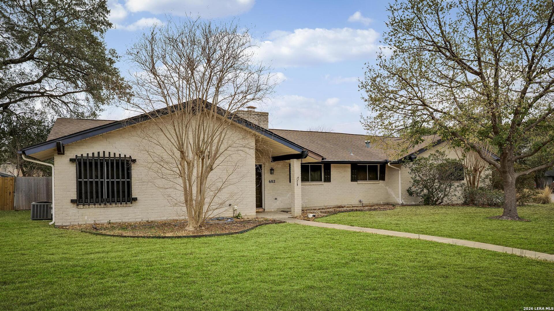 602 Moorside Drive Windcrest, TX 78239 - Photo 1 of 25