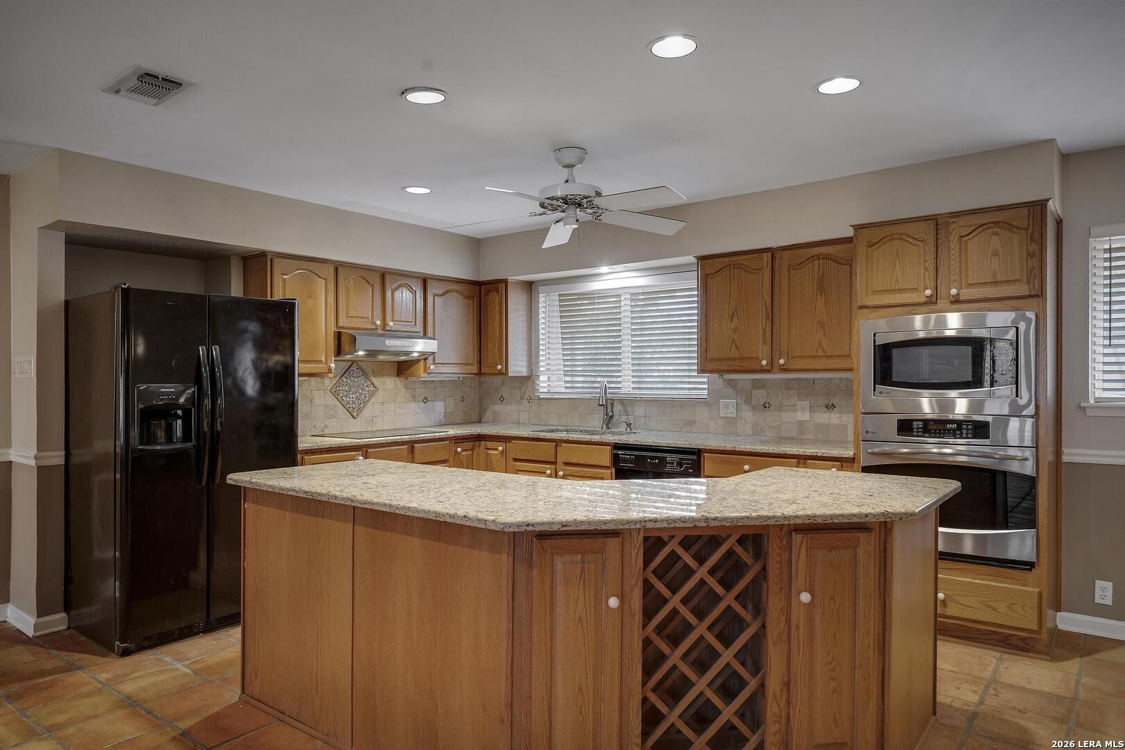 602 Moorside Drive Windcrest, TX 78239 - Photo 6 of 25