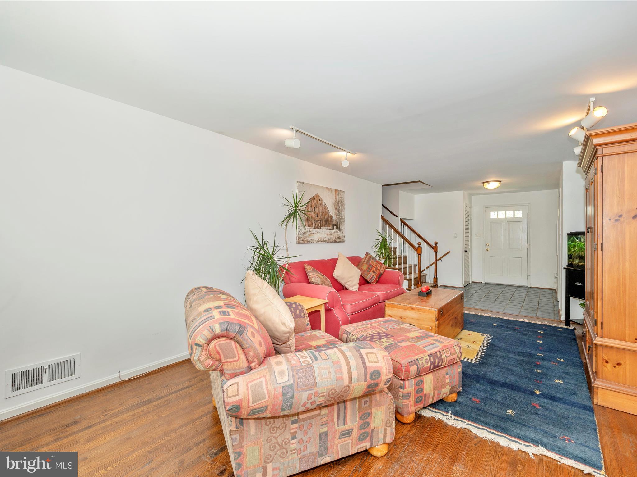 13312 Locksley Lane Silver Spring, MD 20904 - Photo 10 of 102 Living Room