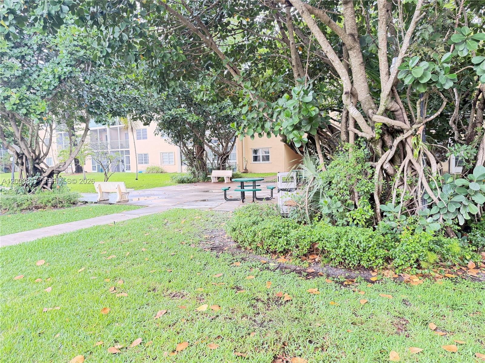 101 Berkley Road, Unit 101 Hollywood, FL 33024 - Photo 31 of 46 Gallery Image 31