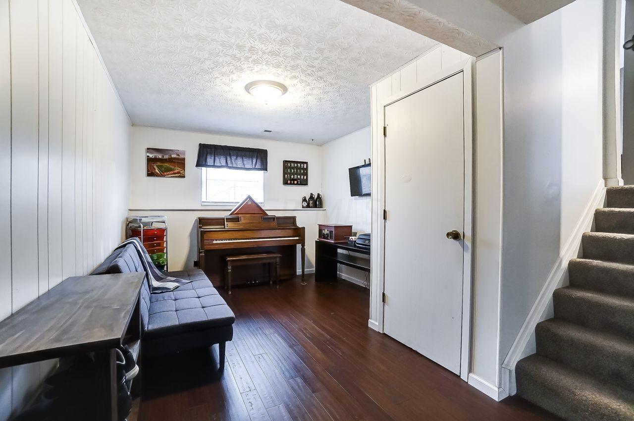 2024 Wolverhampton Road Powell, OH 43065 - Photo 24 of 33 Gallery Image 24