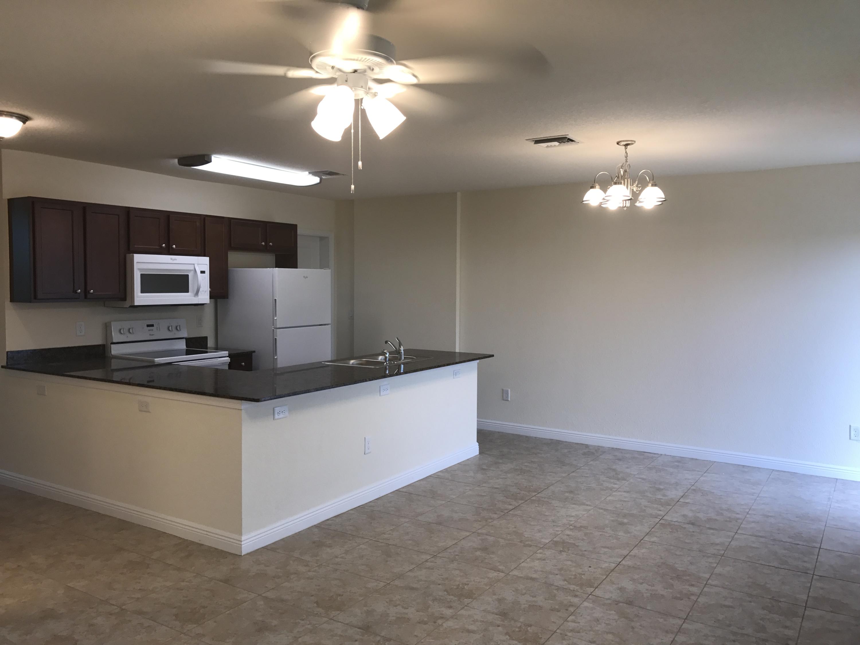 3598 Davis Road Lake Worth, FL 33461 - Photo 11 of 28 IMG_4970