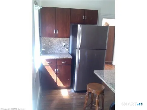 $2,300 | 347 Sherman Avenue, New Haven, CT 06511