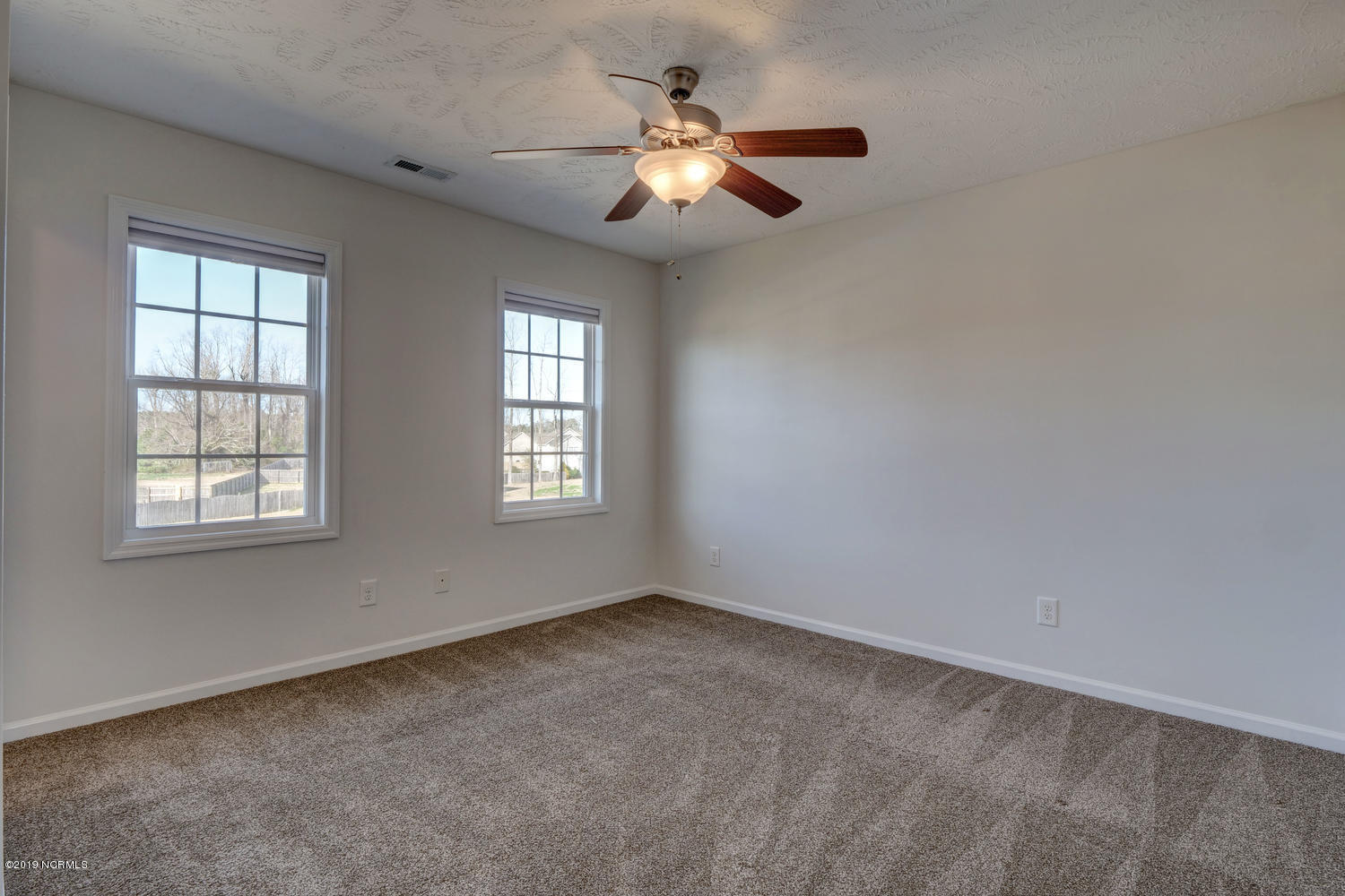 802 Little Roxy Court Jacksonville, NC 28540 - Photo 22 of 39 20