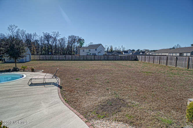 802 Little Roxy Court Jacksonville, NC 28540 - Photo 36 of 39 34