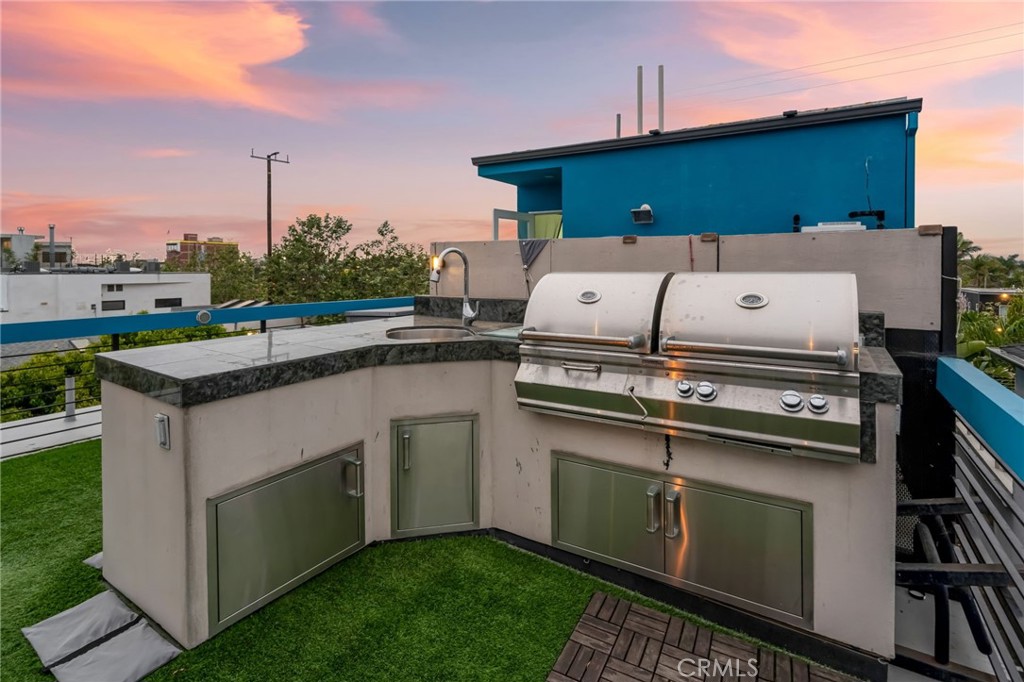 302 South Venice Boulevard Venice, CA 90291 - Photo 33 of 41 Gallery Image 33