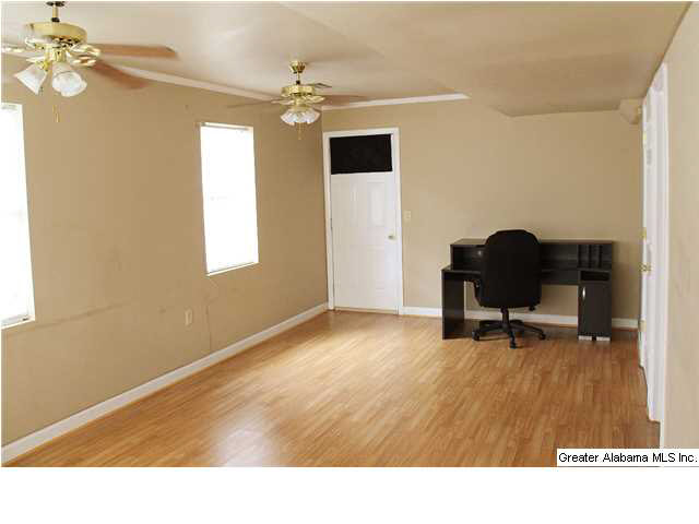 2833 Clyburne Street Bessemer, AL 35023 - Photo 17 of 20
