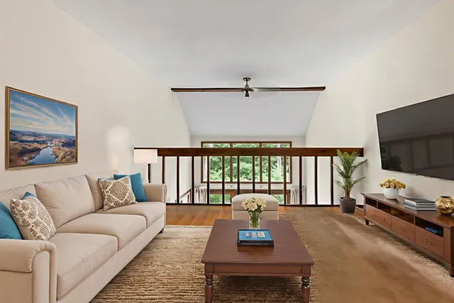 $399,999 | 49 Old Beach Circle, Grantham, NH 03753