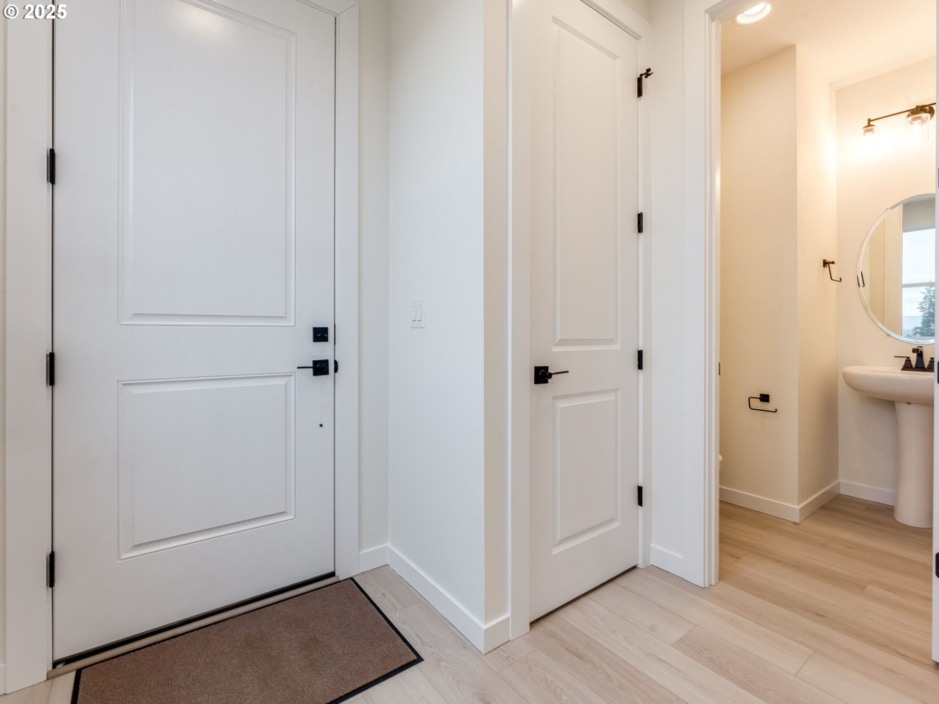 1019 Northwest 178th Street Ridgefield, WA 98642 - Photo 2 of 43 Gallery Image 2