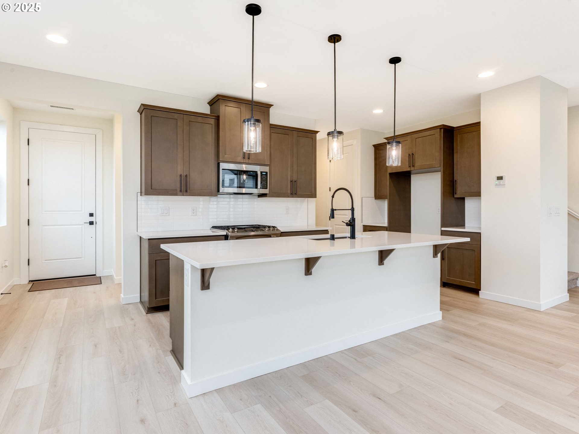1019 Northwest 178th Street Ridgefield, WA 98642 - Photo 3 of 43 Gallery Image 3