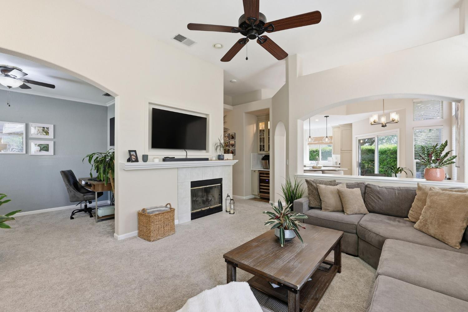 138 Cobble Ridge Drive Folsom, CA 95630 - Photo 6 of 33