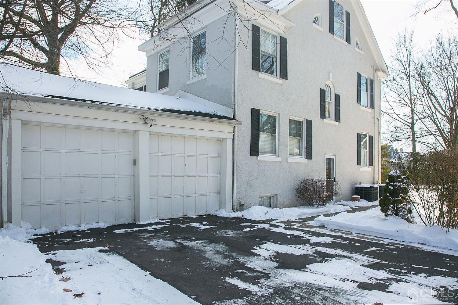 68 Rector Street Metuchen, NJ 08840 - Photo 5 of 40 a front view of a house