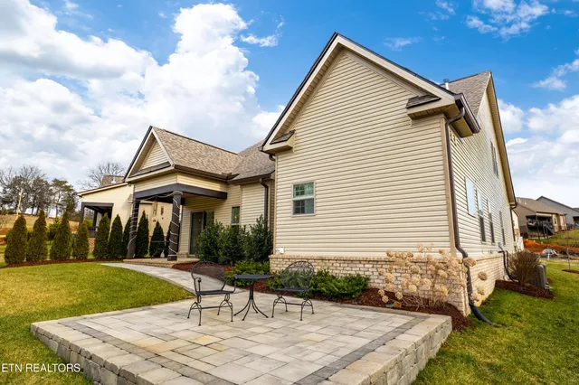 $540,000 | 10137 Songbird Lane, Knoxville, TN 37931