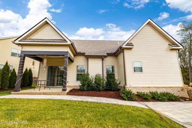 $540,000 | 10137 Songbird Lane, Knoxville, TN 37931