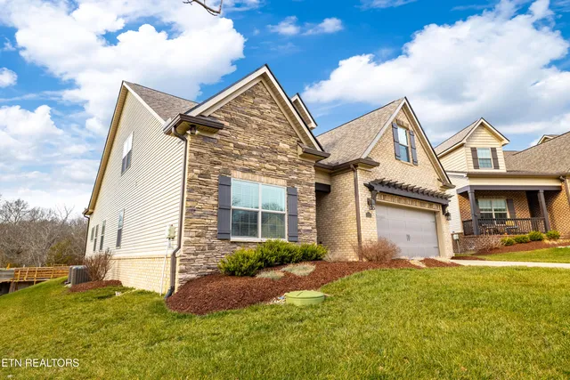 $540,000 | 10137 Songbird Lane, Knoxville, TN 37931