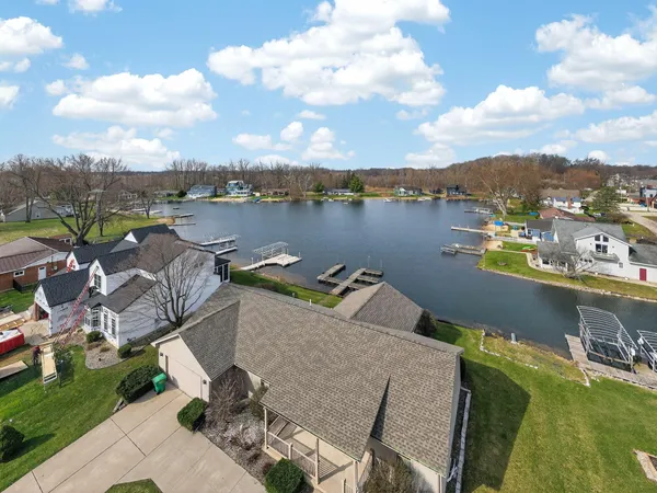 $849,900 | 62546 Diamond View Drive, Cassopolis, MI 49031