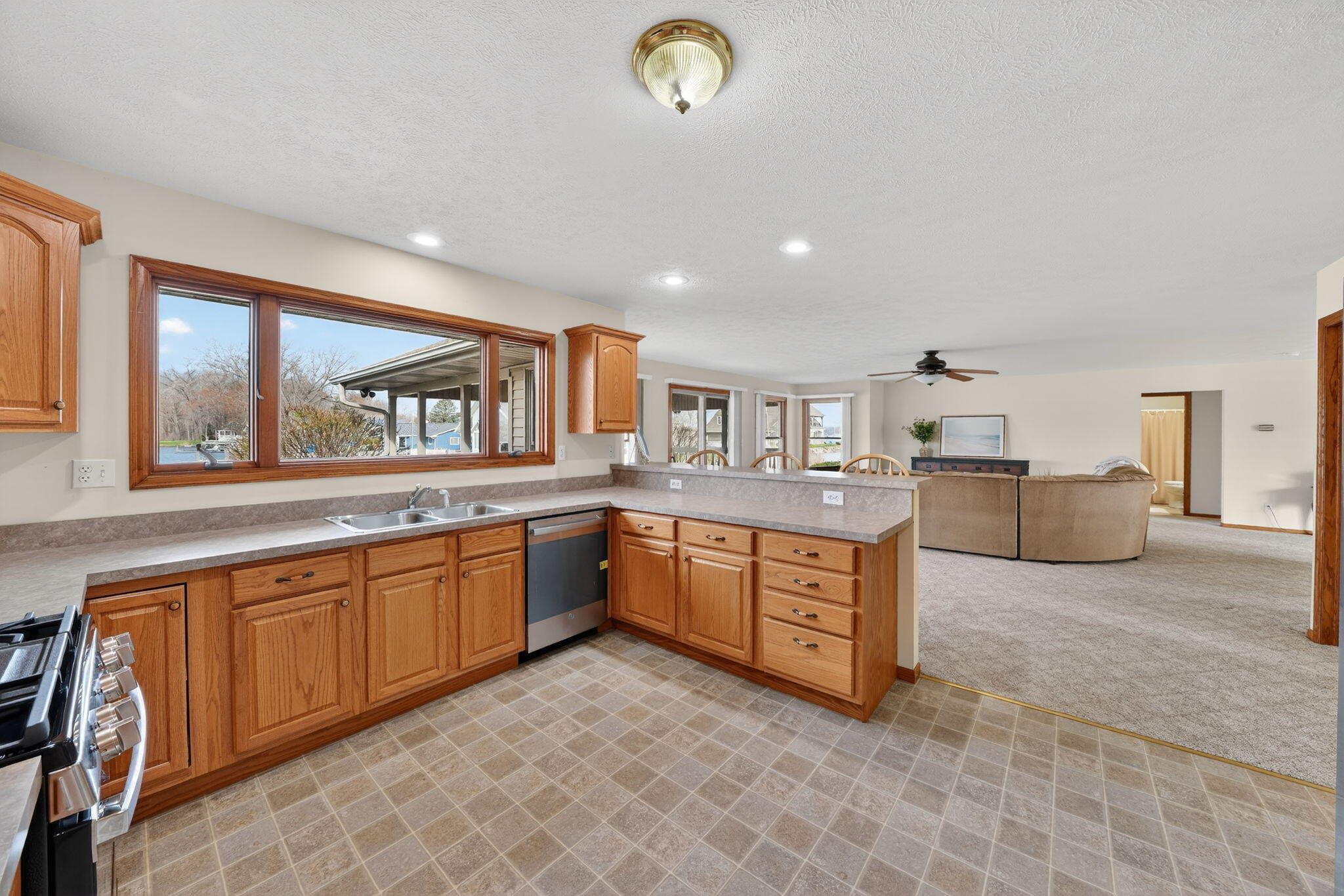 62546 Diamond View Drive Cassopolis, MI 49031 - Photo 17 of 48 Kitchen to Living Room