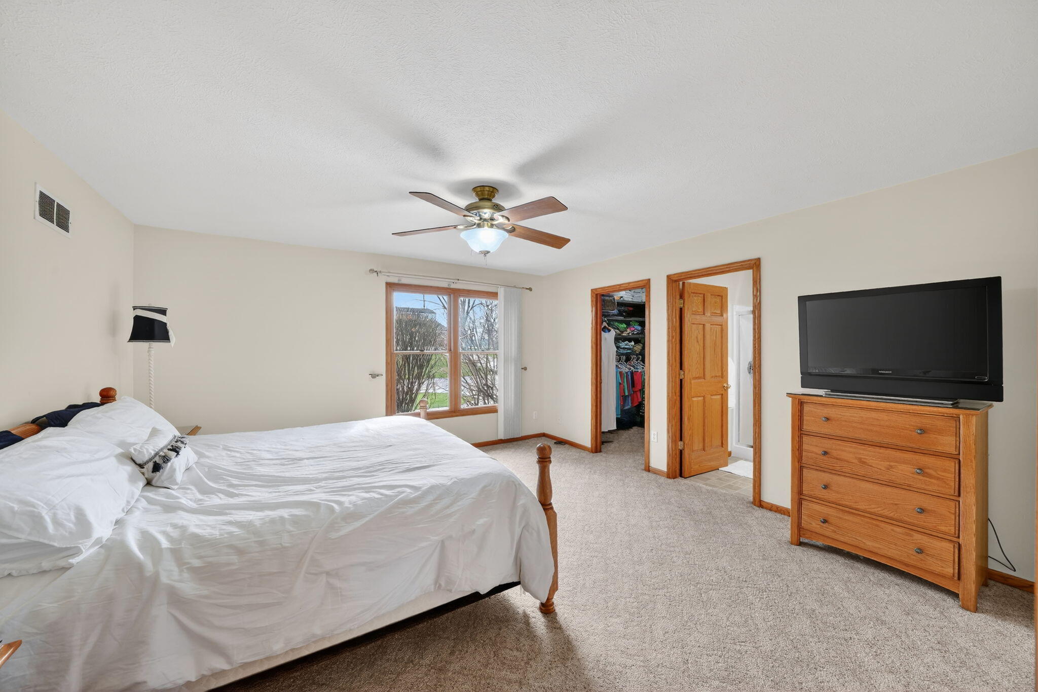 62546 Diamond View Drive Cassopolis, MI 49031 - Photo 23 of 48 Master Bedroom