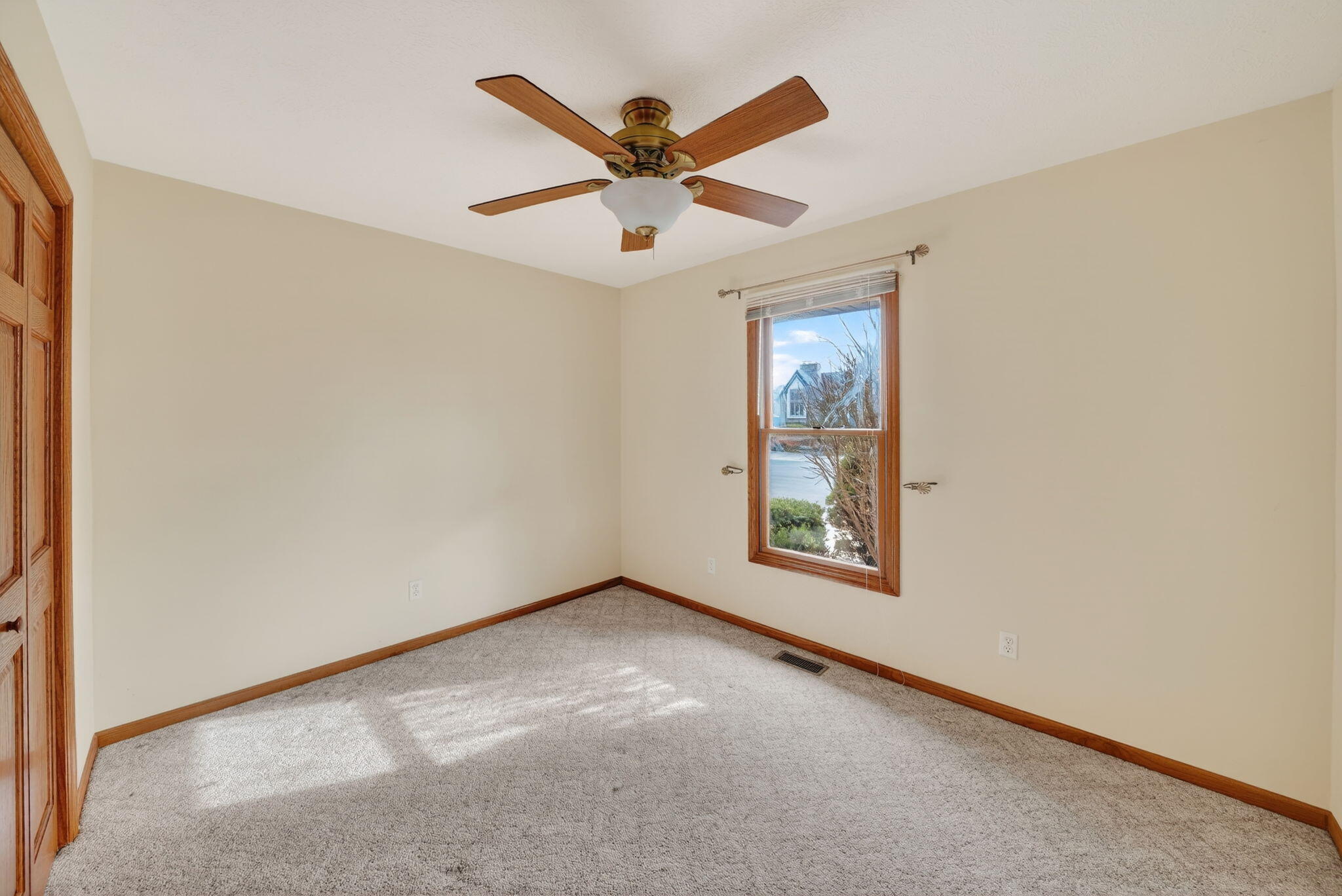 62546 Diamond View Drive Cassopolis, MI 49031 - Photo 28 of 48 Bed 3