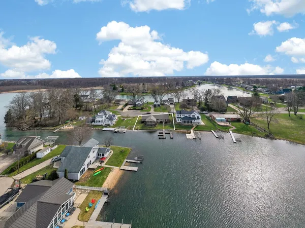 $875,000 | 62546 Diamond View Drive, Cassopolis, MI 49031