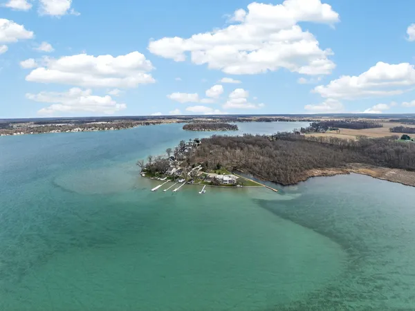 $875,000 | 62546 Diamond View Drive, Cassopolis, MI 49031