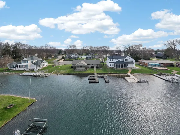 $875,000 | 62546 Diamond View Drive, Cassopolis, MI 49031