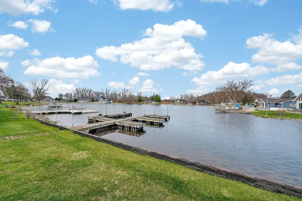 $875,000 | 62546 Diamond View Drive, Cassopolis, MI 49031