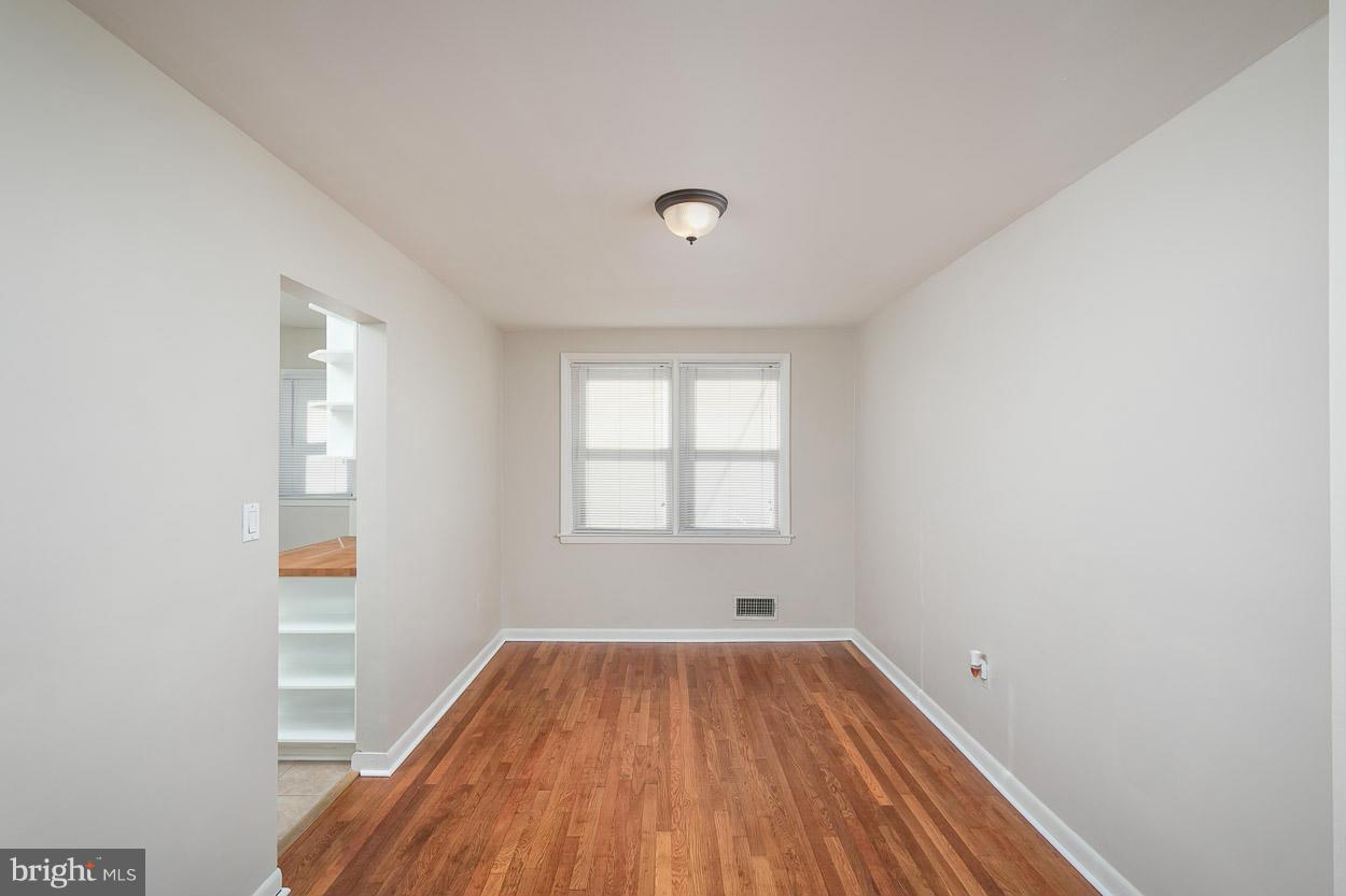 2125 Pitney Road Baltimore, MD 21234 - Photo 10 of 30 Dining Room