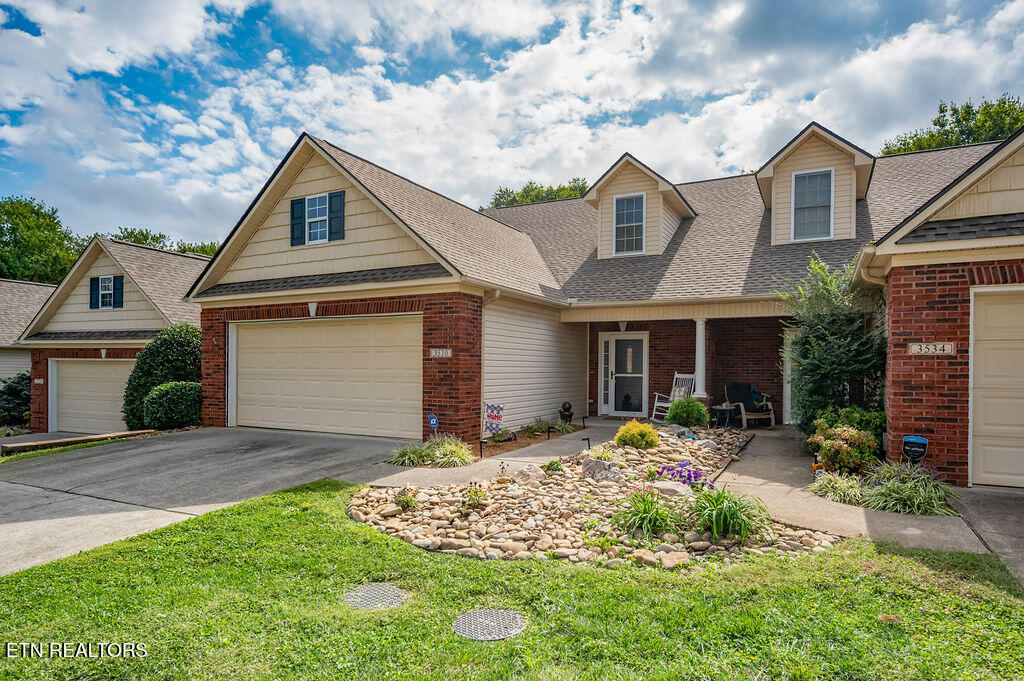 3530 Pebblebrook Way Knoxville, TN 37921 - Photo 3 of 41 Side view