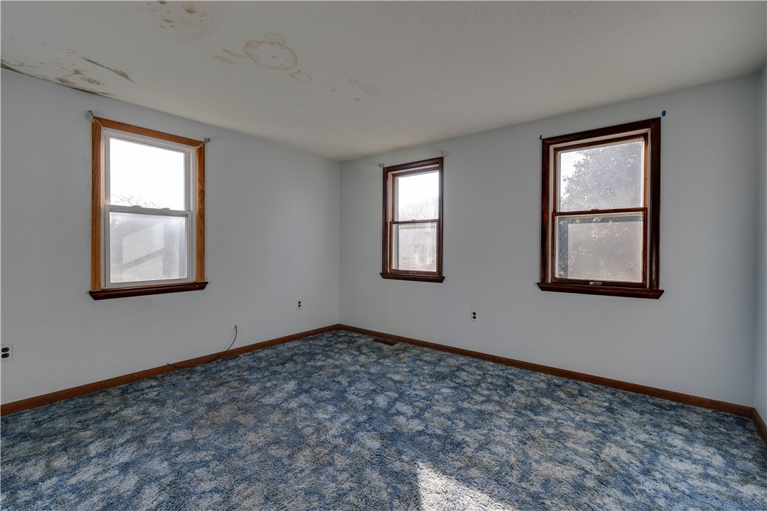 2480 Ridge Road Ontario, NY 14519 - Photo 22 of 37 Bedroom