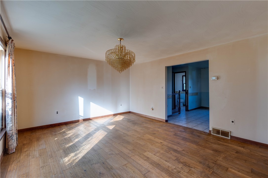 2480 Ridge Road Ontario, NY 14519 - Photo 7 of 37 Formal Dining Room