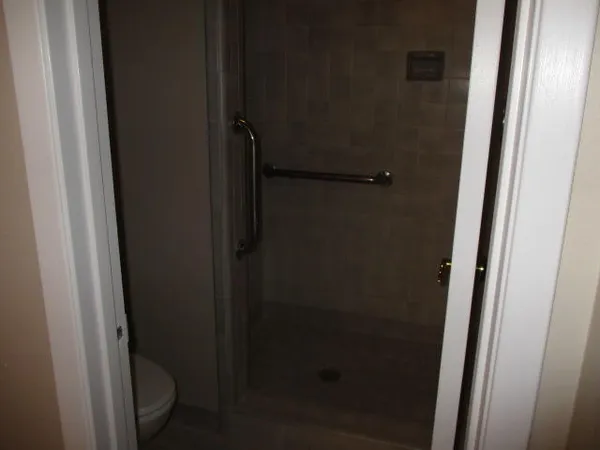 $2,400 | 700 Bay Drive, Unit 1010, Niceville, FL 32578