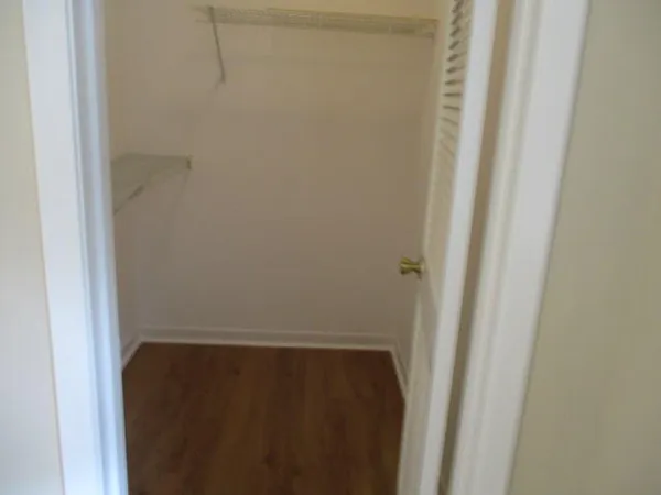 $2,400 | 700 Bay Drive, Unit 1010, Niceville, FL 32578