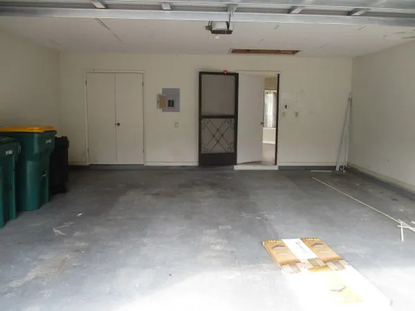 $2,400 | 700 Bay Drive, Unit 1010, Niceville, FL 32578