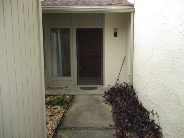 $2,400 | 700 Bay Drive, Unit 1010, Niceville, FL 32578