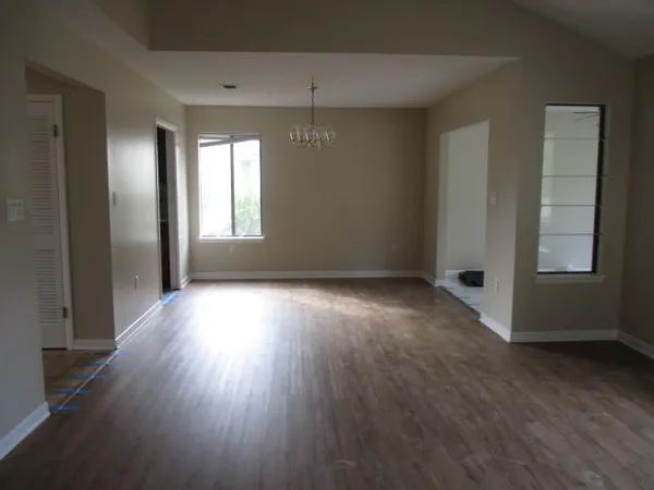 $2,400 | 700 Bay Drive, Unit 1010, Niceville, FL 32578