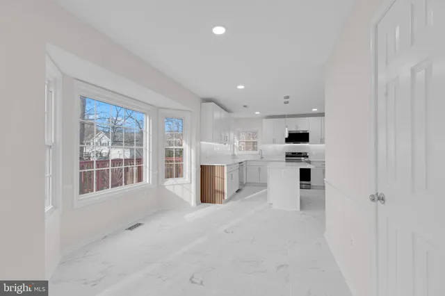 $849,900 | 13684 Bridlewood Drive, Gainesville, VA 20155