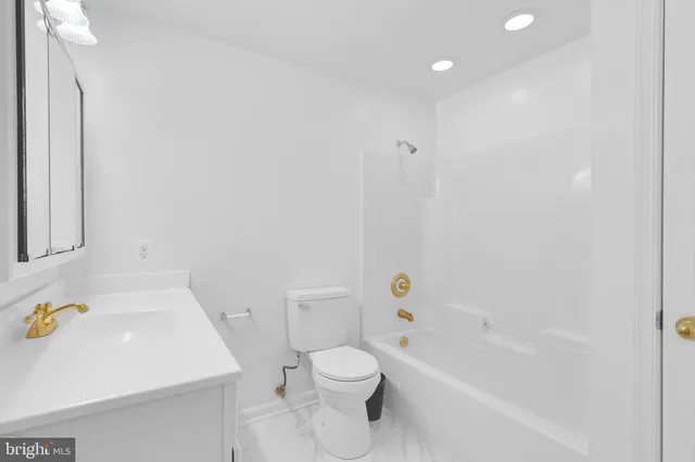 $849,900 | 13684 Bridlewood Drive, Gainesville, VA 20155