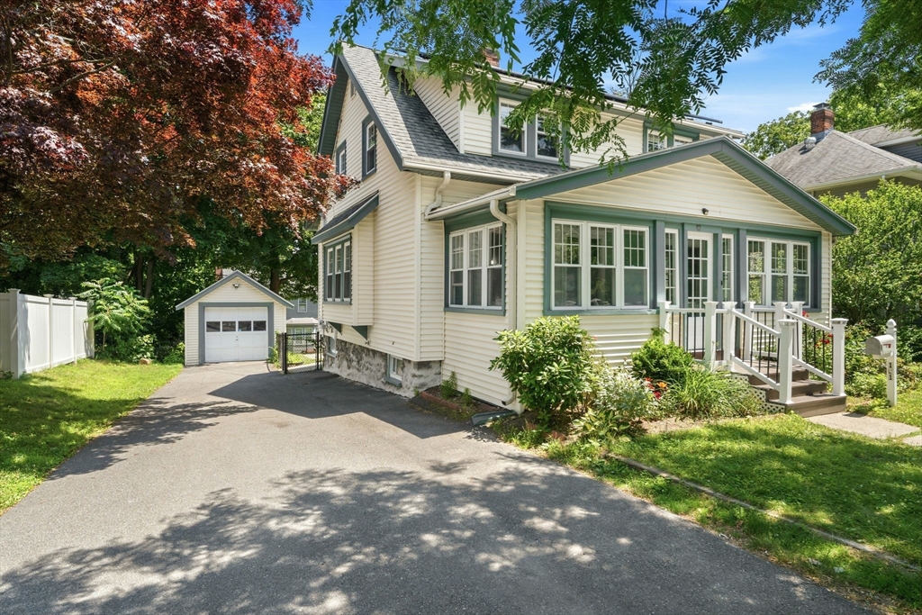 101 Bay State Road Worcester, MA 01606 - Photo 2 of 35